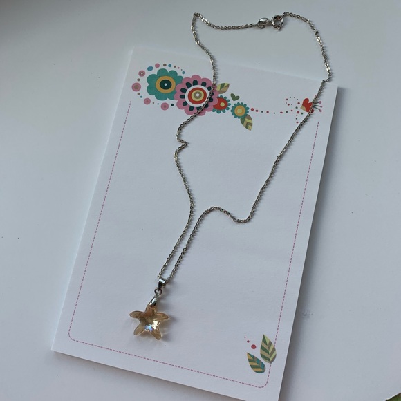*2/$40* Swarovski Elements Starfish Pendant - Picture 2 of 5